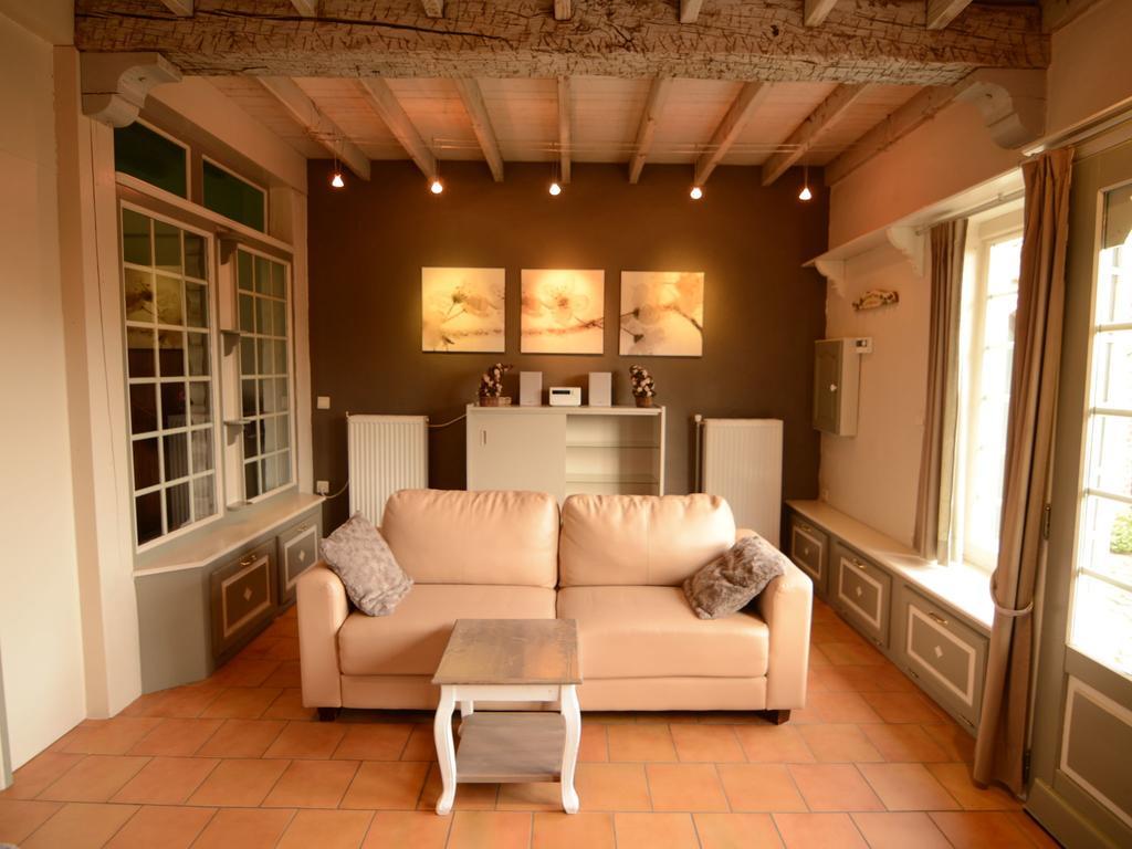 Charming Holiday Home In Zele Near The Forest Dış mekan fotoğraf