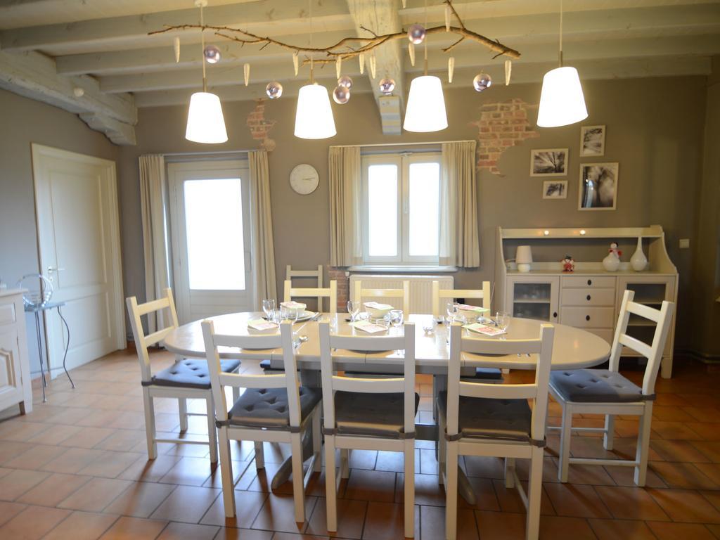 Charming Holiday Home In Zele Near The Forest Dış mekan fotoğraf
