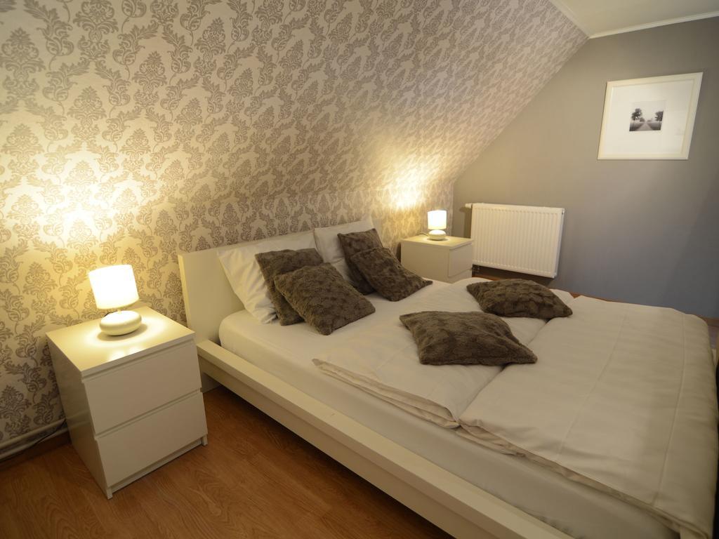 Charming Holiday Home In Zele Near The Forest Dış mekan fotoğraf